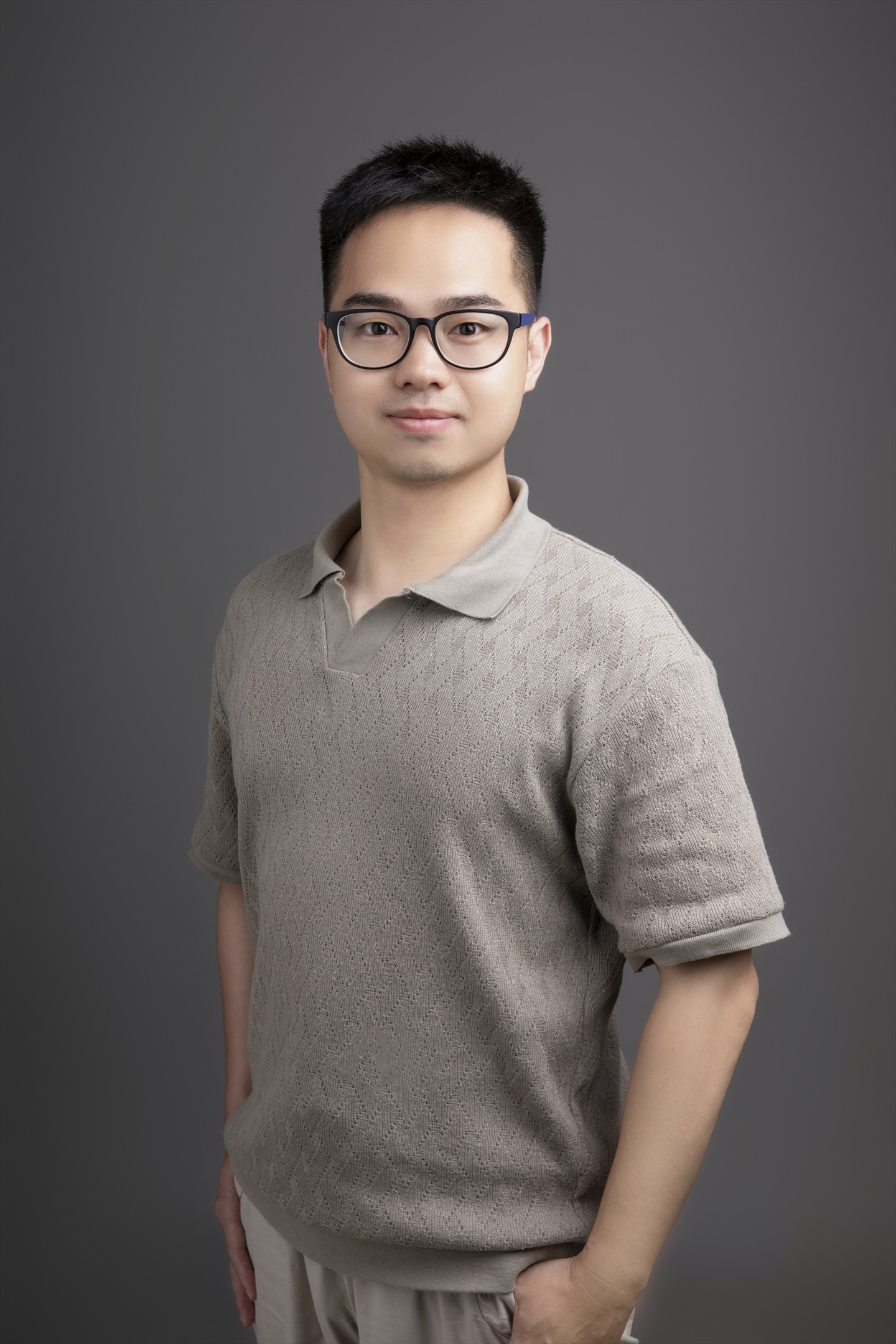 Songhua Huang · 黄松华